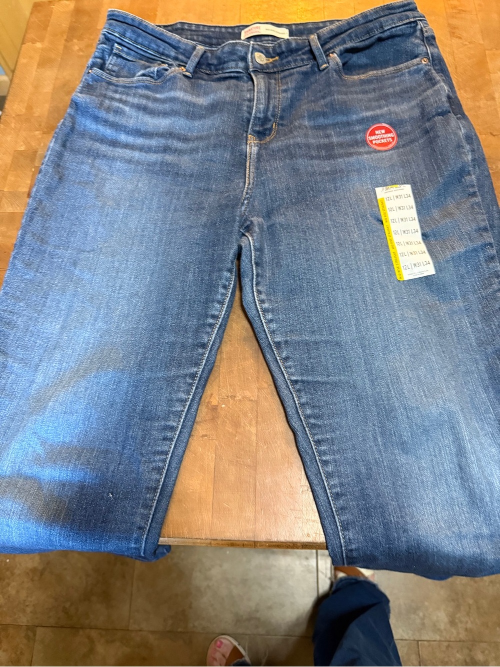 Levi's Mid Rise Straight Leg Blue Denim Jeans Women’s 14L 32W 34L BRAND NEW